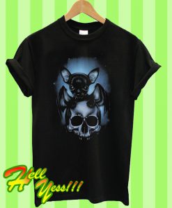 Halloween Bat hug skull T Shirt