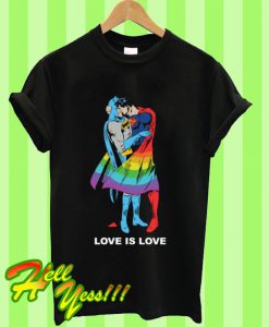 Superman Kiss Batman – Love Is Love LGBT T Shirt