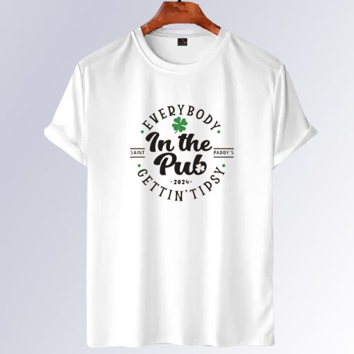 Everybody In The Pub Getting Tipsy T Shirt